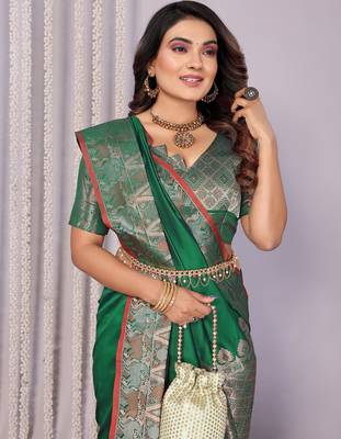 Pine green silk blend zari jacquard weaving banarasi saree with zari weaving border 5