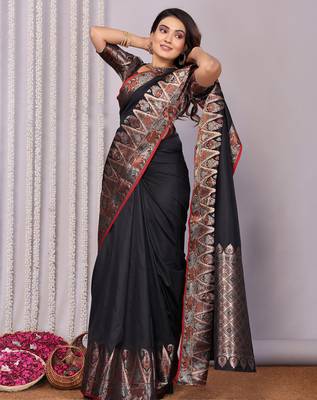 Black silk blend zari jacquard weaving banarasi saree with zari weaving border 4