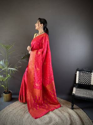 Hot pink silk blend copper zari weaving banarasi saree with contrast blouse 2