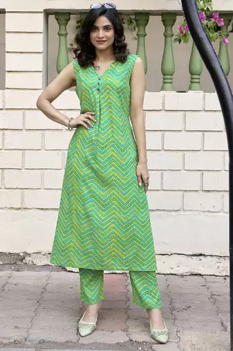 Women Rayon Printed Kurta With Palazzo