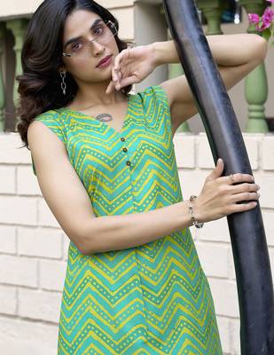 Women Rayon Printed Kurta With Palazzo 5