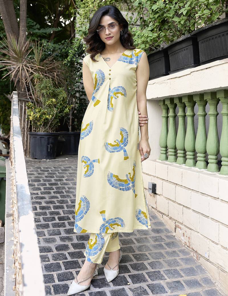 Women Rayon Printed Kurta With Palazzo