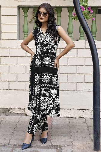 Women Rayon Printed Kurta With Palazzo