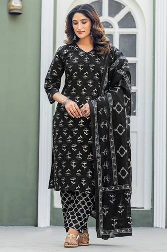  Women's Cotton Blend Floral Straight Printed Kurta Pant With Dupatta | kurta sets for woman