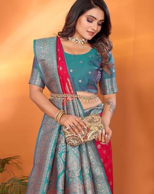 Hot pink silk blend butti zari weaving with zari border saree 5