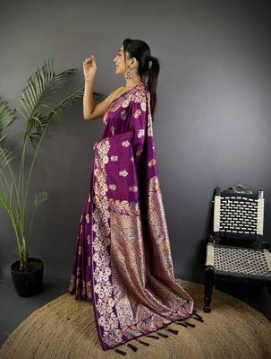 Magenta silk blend floral zari weaving meenakari saree with floral border 2