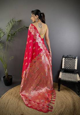 Pink silk blend floral zari weaving meenakari saree with floral border 3