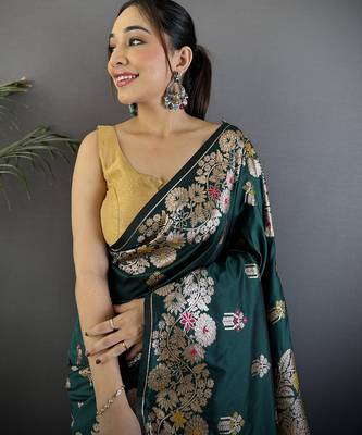Dark green silk blend floral zari weaving meenakari saree with floral border 4