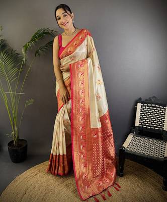 White silk blend floral butta zari weaving banarasi with peacock zari weaving border 1