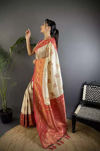 White silk blend floral butta zari weaving banarasi with peacock zari weaving border