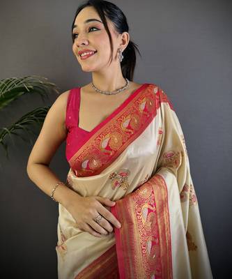 White silk blend floral butta zari weaving banarasi with peacock zari weaving border 4