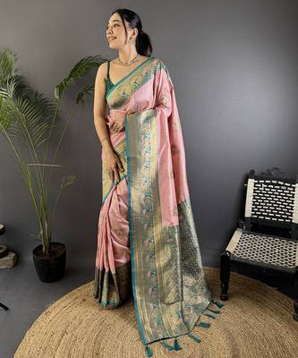 Baby pink silk blend floral butta zari weaving banarasi with peacock zari weaving border 1