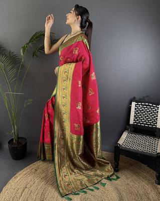 Red silk blend floral butta zari weaving banarasi with peacock zari weaving border 2