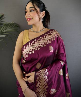 Plum silk blend meenakari zari weaving banarasi saree 4