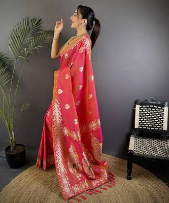 Pink silk blend meenakari zari weaving banarasi saree 2