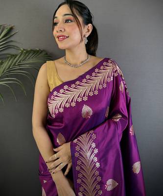 Purple silk blend meenakari zari weaving banarasi saree 4