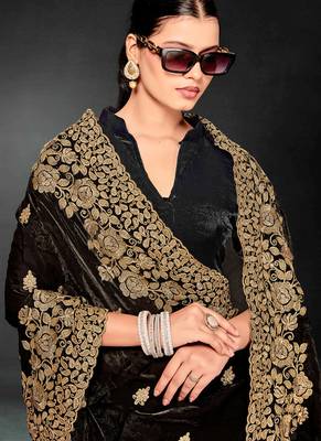 Black zari badla embroidery work silk blend saree 4