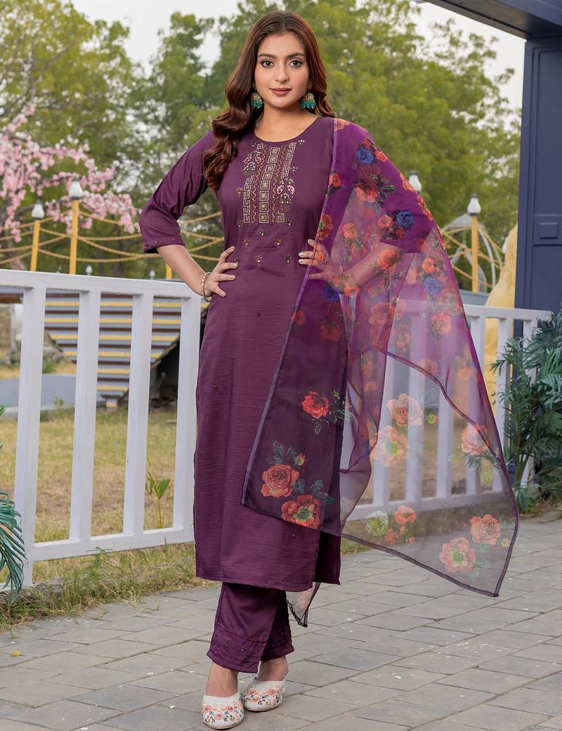  Women's Silk Blend Floral Straight Printed Kurta Pant With Dupatta | kurta sets for woman