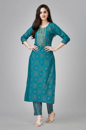  Women's Rayon Blend Floral Straight Printed Kurta Pant With Dupatta | kurta sets for woman