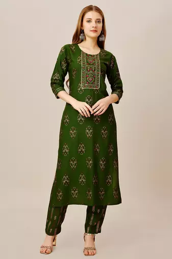  Women's Rayon Blend Floral Straight Printed Kurta Pant With Dupatta | kurta sets for woman