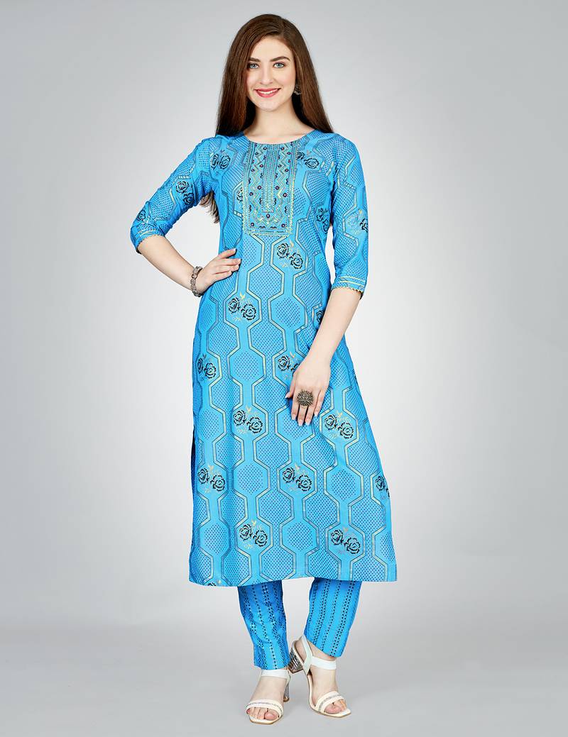  Women's Rayon Blend Floral Straight Printed Kurta Pant With Dupatta | kurta sets for woman