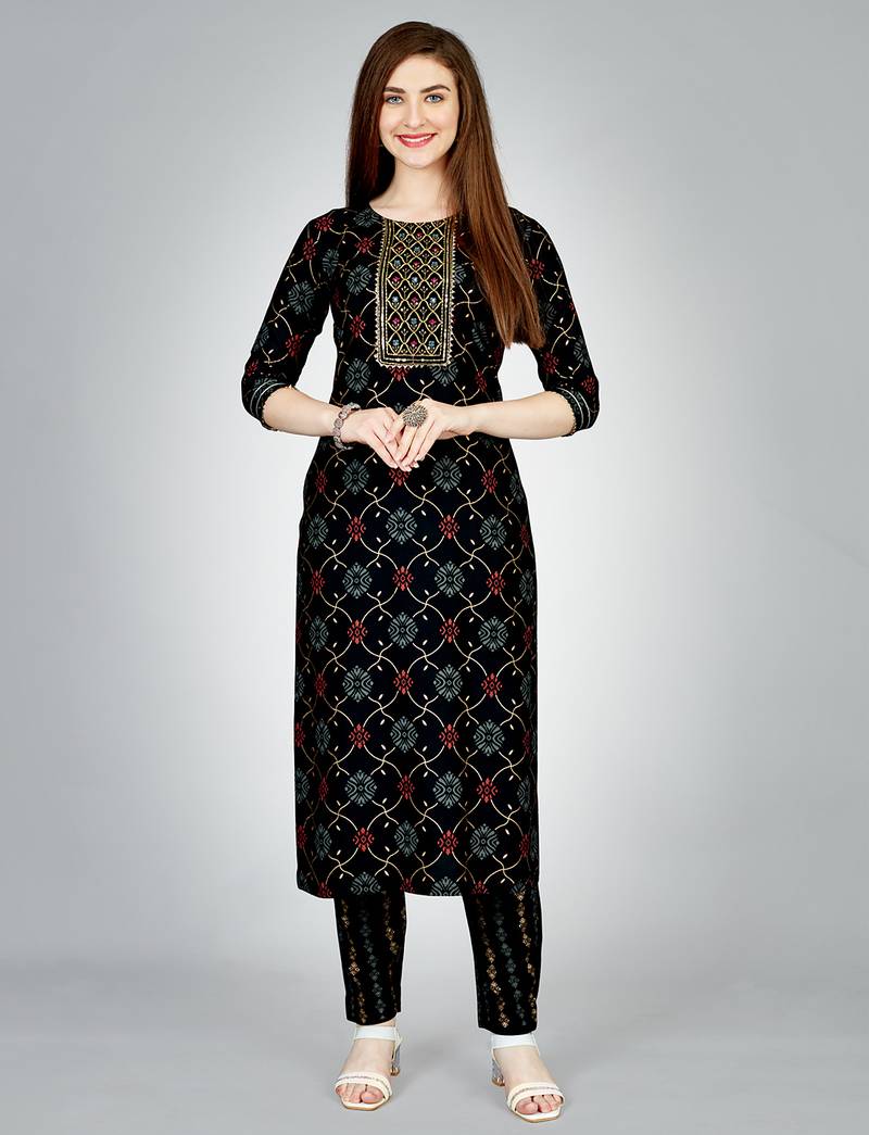  Women's Rayon Blend Floral Straight Printed Kurta Pant With Dupatta | kurta sets for woman