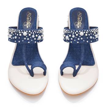 Blue embroidered block heels 5