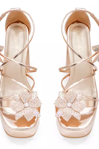 Multicolor embroidered block heels