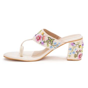 Multicolor embroidered block heels 4