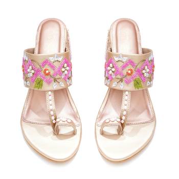 Multicolor peral embroidered leather block heels 5