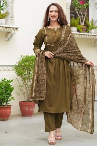 Cotton cambric semi-anarkali printed kurti-pant-dupatta  set
