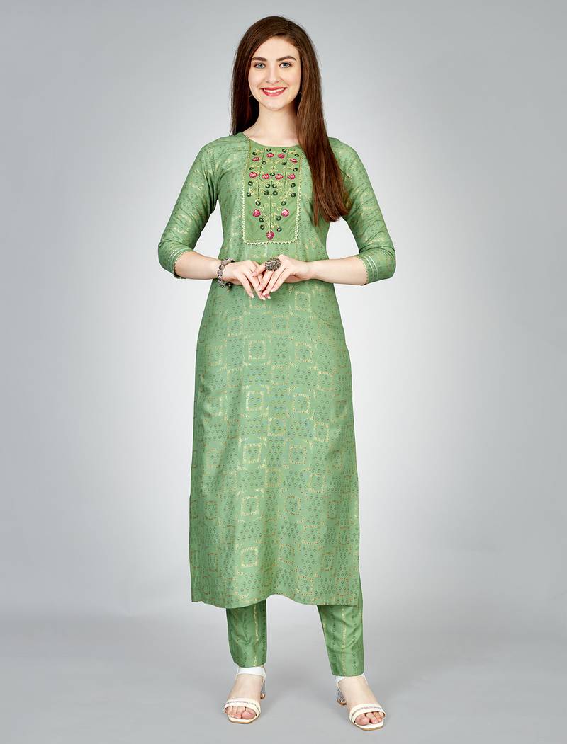  Women's Rayon Blend Floral Straight Printed Kurta Pant With Dupatta | kurta sets for woman