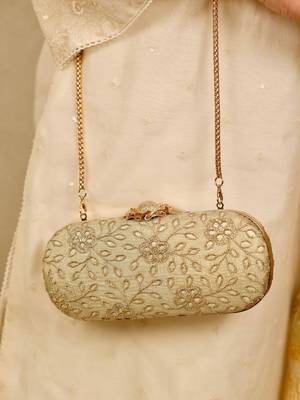 Gold floral embroidered clutch 4