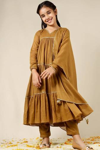 Brown mulmul multi tier anarkali set -set of 3