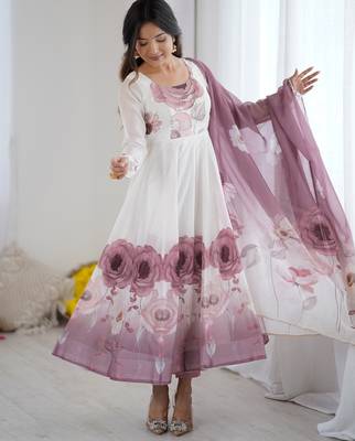Elegant onion pink organza silk anarkali with floral jari work & dupatta set 2