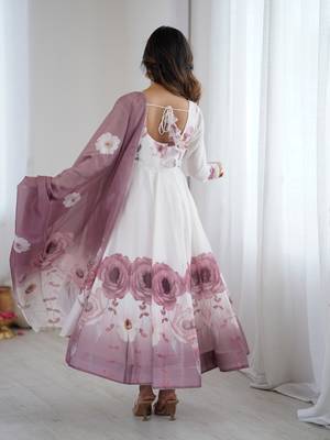 Elegant onion pink organza silk anarkali with floral jari work & dupatta set 3