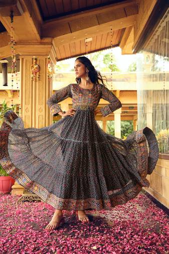 Women Gorgeous Bandhani Printed Faux Georgette Fabric Flared Gown
