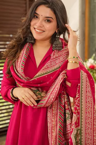 Rani pink south cotton plain kurta pant with printed dupatta kurta pant set