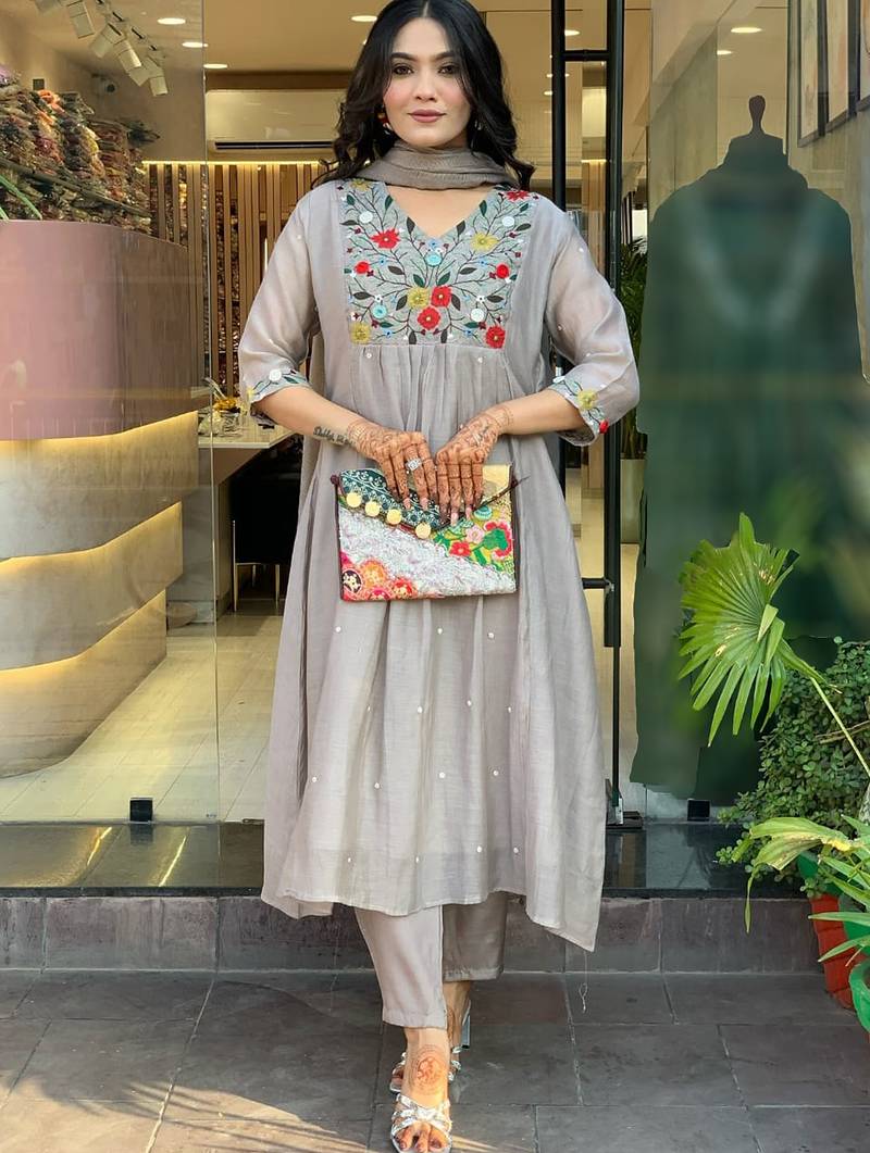 Grey chinon viscose heavy thread embroidery work kurta pant set
