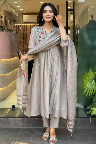 Grey chinon viscose heavy thread embroidery work kurta pant set