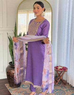 Lavender rayon slub heavy thread embroidery work with printed dupatta kurta pant set 2