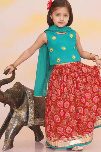 Green-red embroidered cotton choli & lehenga set for girls