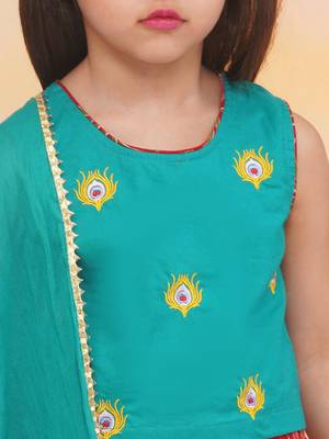 Green-red embroidered cotton choli & lehenga set for girls 4