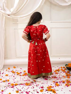 Red woven jacquard silk lehenga choli set for girls 2