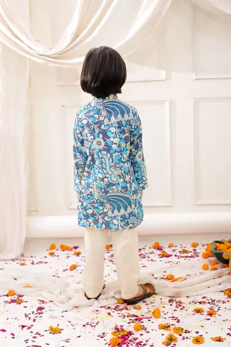 Blue printed cotton kurta pyjama set for boys