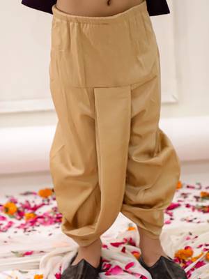 Purple woven jacquard silk kurta dhoti with scarve set for boys 5
