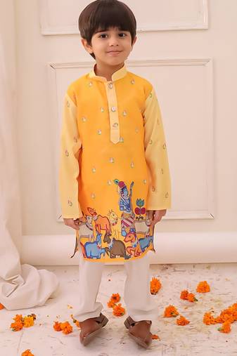 Yellow printed silk kurta pyjama set for boys