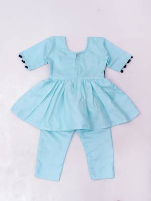 Turquoise embroidered silk flower kurti pent set for girls 3