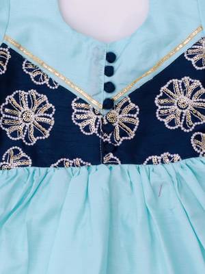 Turquoise embroidered silk flower kurti pent set for girls 4