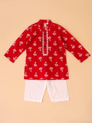Red embroidered cotton threads kurta pyjama set for boys 2